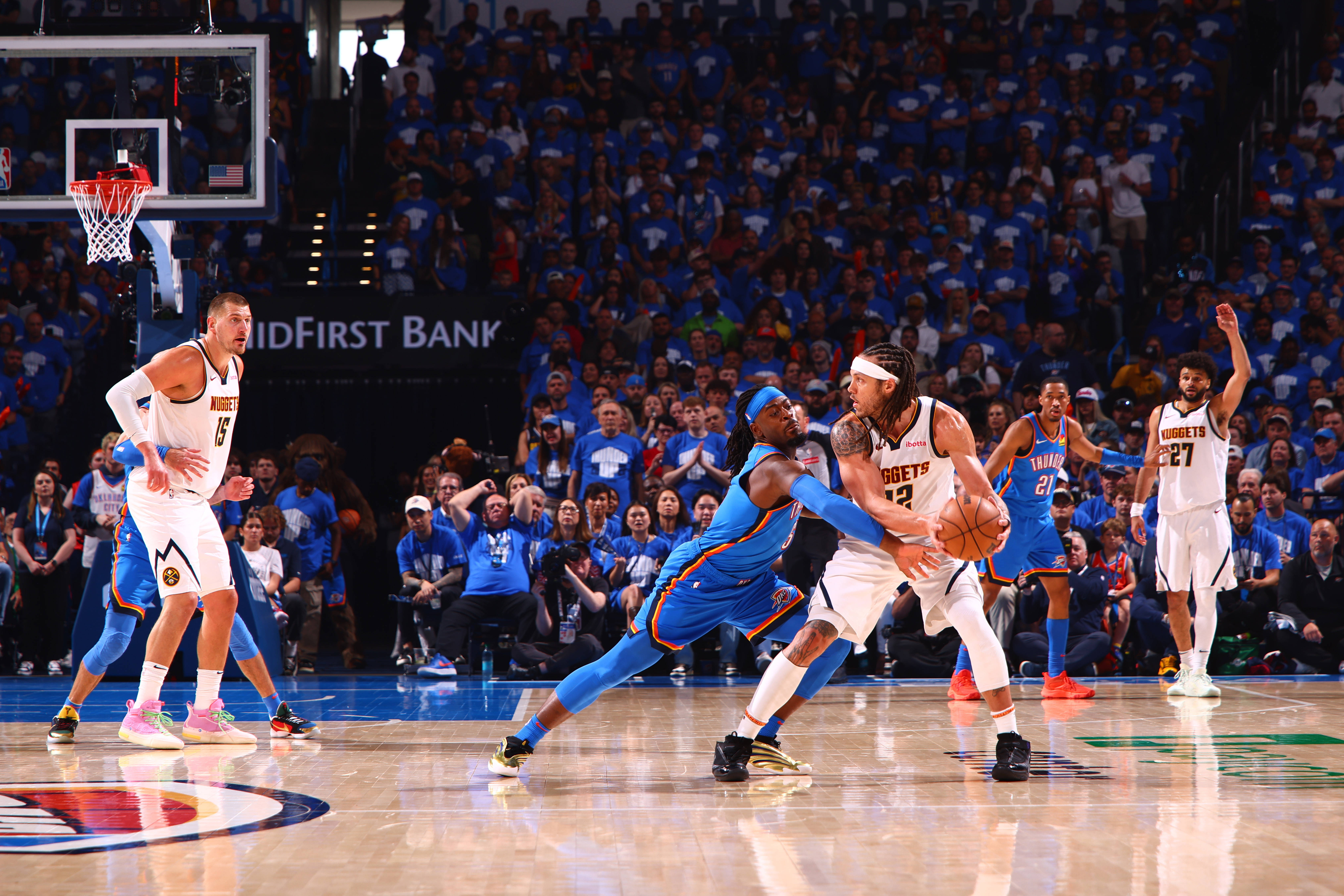 俄克拉荷马雷霆发布备战花絮，赛前主帅复盘，欧篮联任务艰巨，高层口径保持一致的简单介绍-开云官网