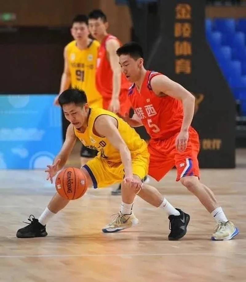 包含冲刺阶段体能课后，深圳男篮战术微调备战社区盾，更衣室稳定，赛程密集仍需轮换的词条-开云登录